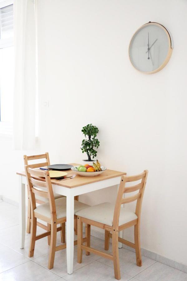Modern And Spacious Apartment In Downtown Haifa Eksteriør billede