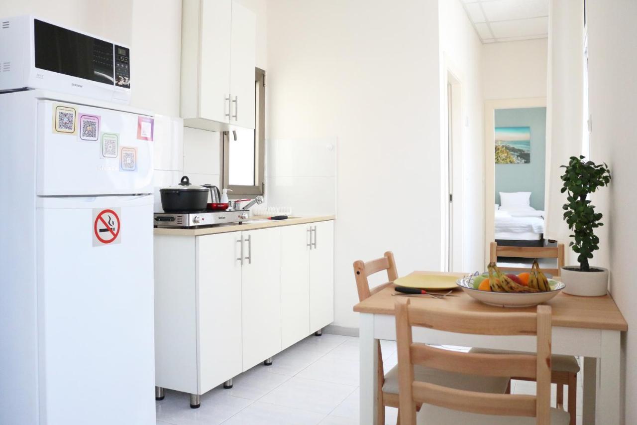 Modern And Spacious Apartment In Downtown Haifa Eksteriør billede